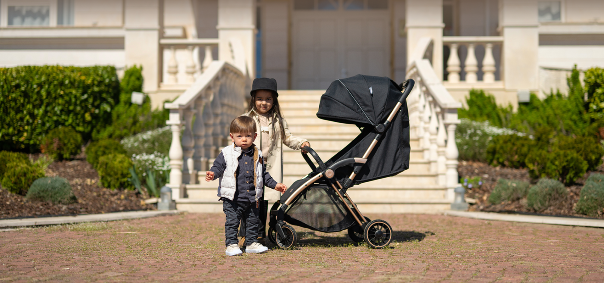 Picture of Baby Stroller QUICK with automatic folding system