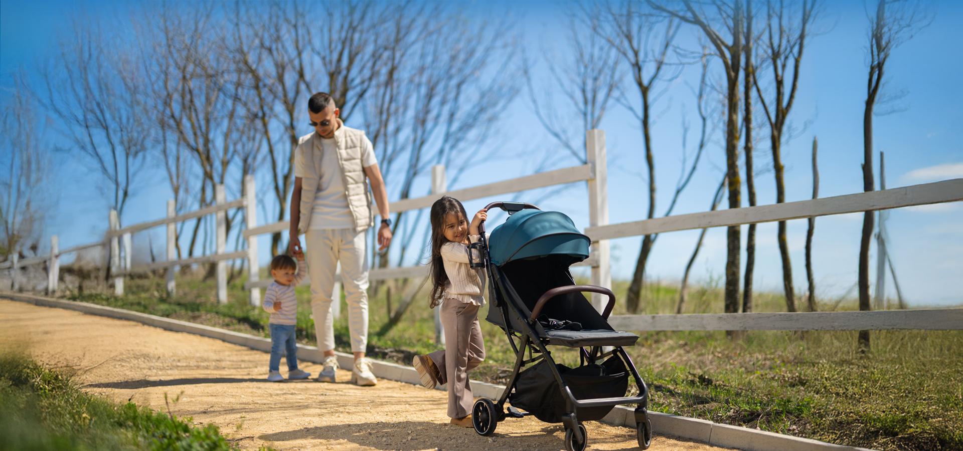 Picture of Baby Stroller MINORI with automatic folding system