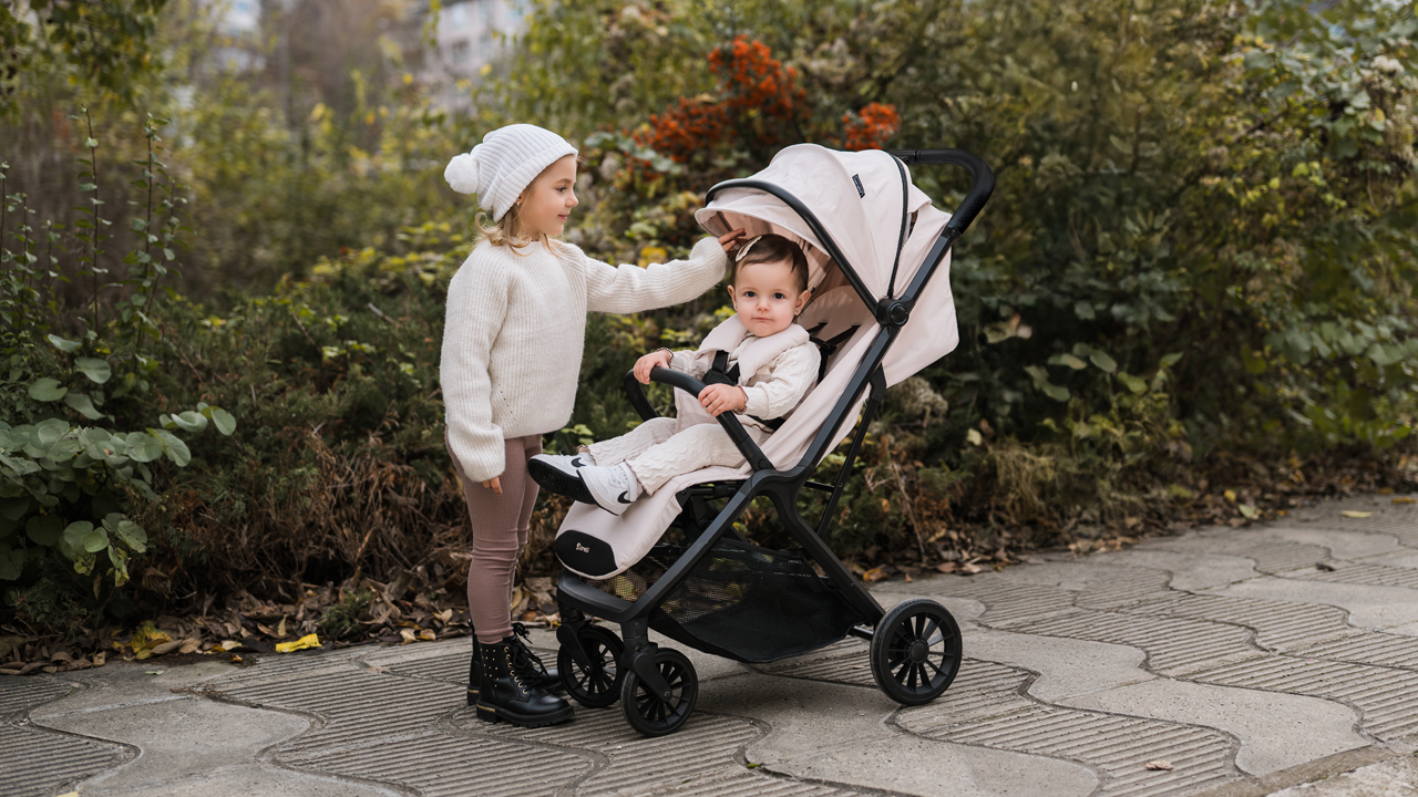 Picture of Baby Stroller CALISTA with automatic folding system